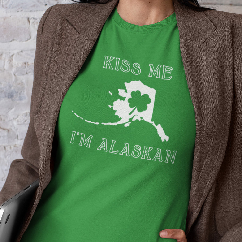 Kiss Me I'm Alaskan Women's Tee